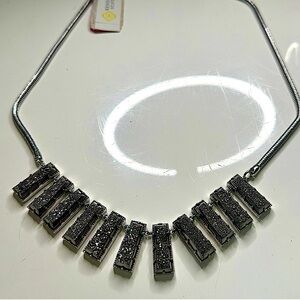 NWOT Kendra Scott Angelina bib necklace in silver drusy